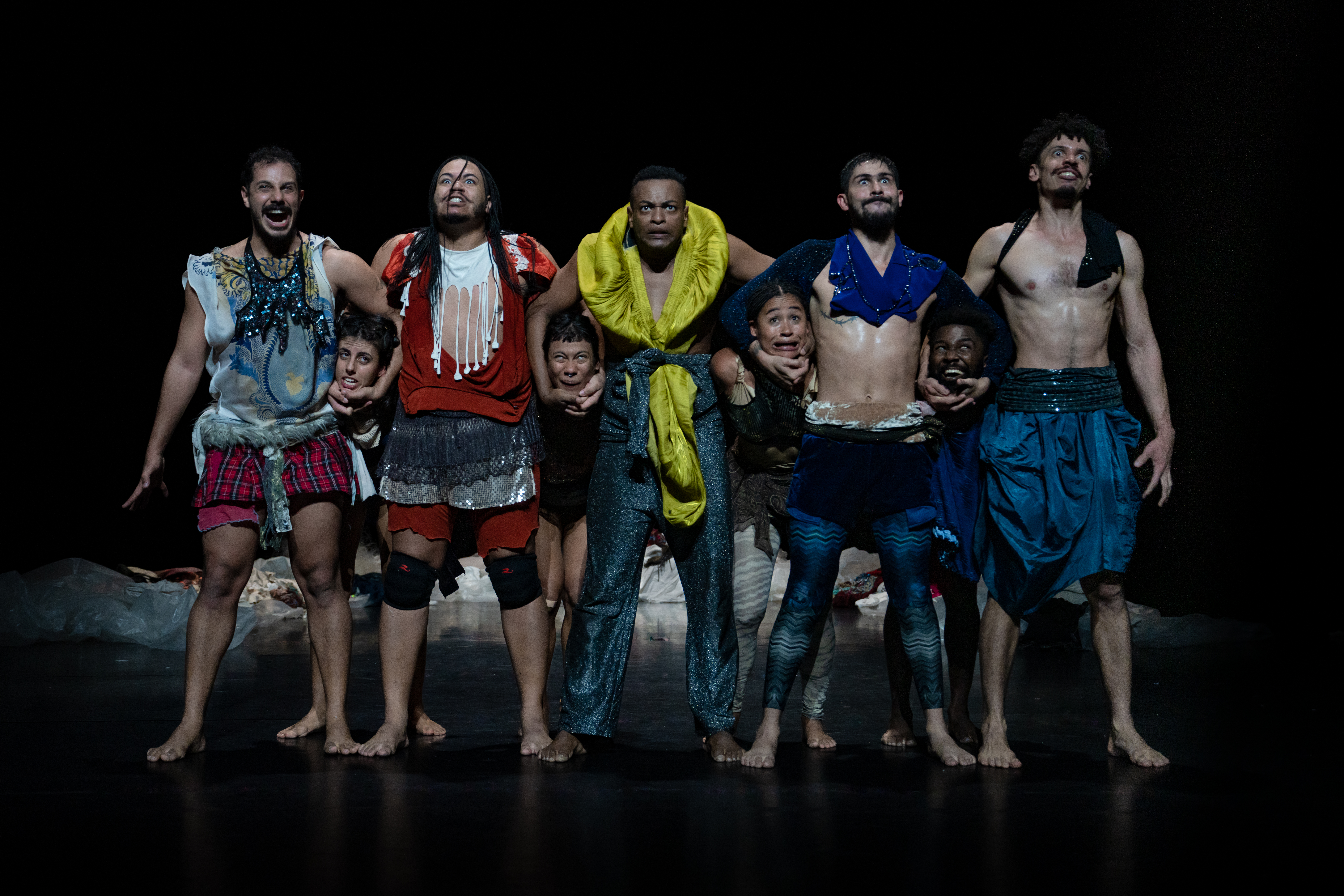 "Borda" de Lia Rodrigues © Sammi Landweer