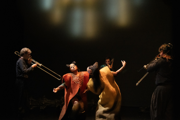 "Ùltimo helecho" de François Chaignaud, Nina Laisné et Nadia Larcher © Nina Laisné