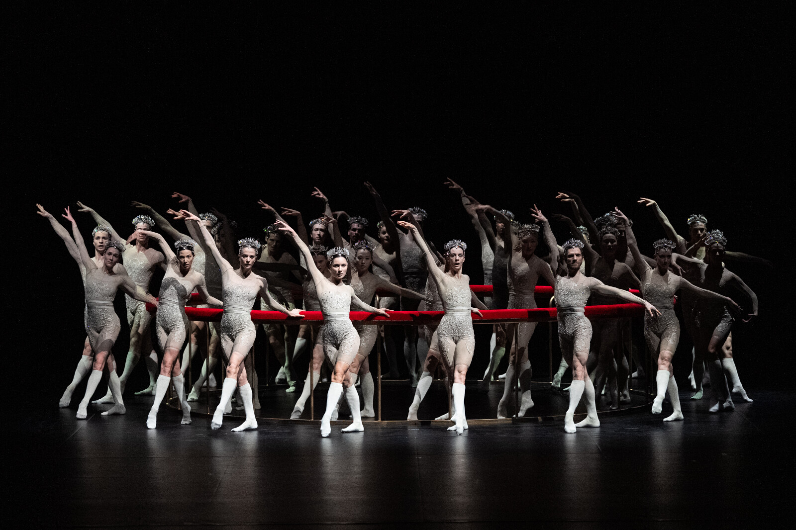 "Étude" de Marcos Morau, avec Laurène Levy © Yonathan Kellermann /OnP