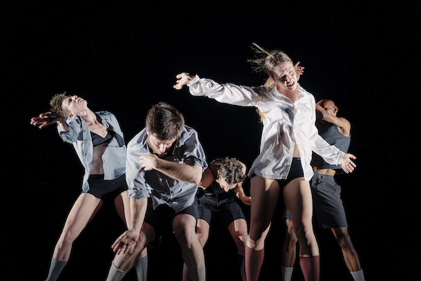 "Ce qui nous traverse" de Nawal Aït Benalla © Julie Cherki