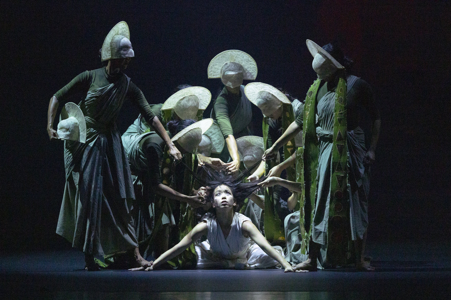 « Thikra » de Akram Khan © Laurent Philippe