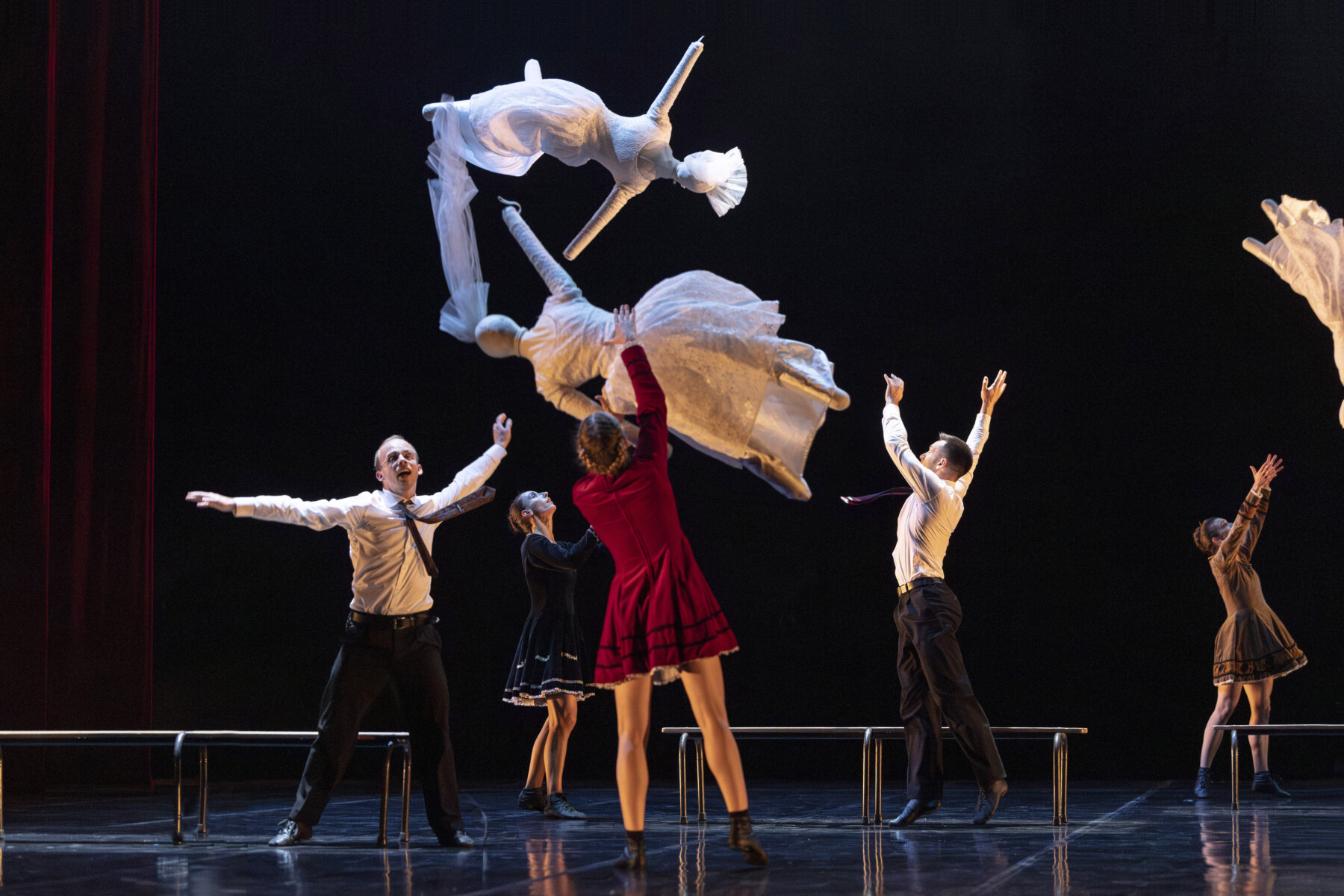 "Noces" d'Angelin Preljocaj © Laurent Philippe