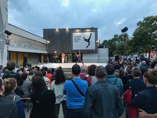 Le parvis © Pole-Sud