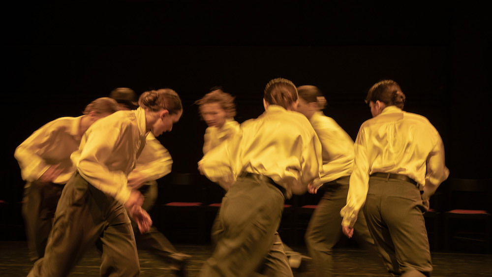 "Ring" - Jenna Jalonen © Daniel Domolki