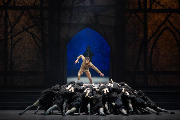 Hugo Marchand/OnP - "Notre Dame de Paris" de Roland Petit © Yonathan Kellerman-OnP